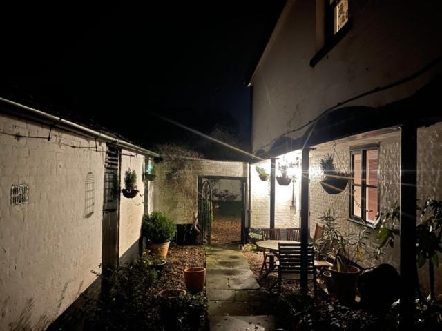 Old Rectory - Scoulton Lägenhet Great Ellingham Exteriör bild
